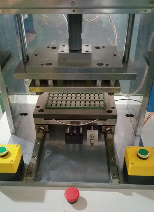 硬板分板機2