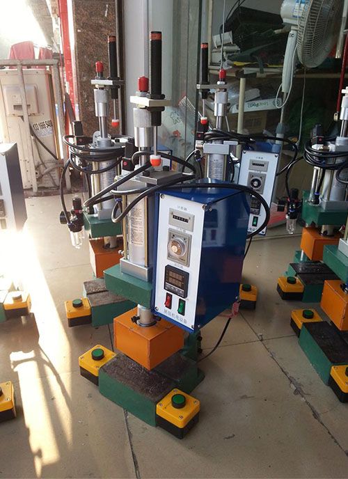 氣動熱啤機1